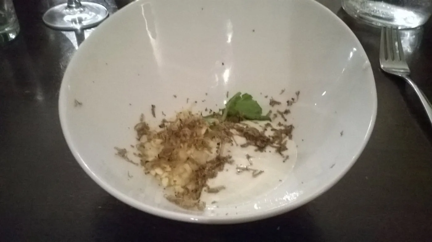 Quinoa a la “de Beejekurf”, met waterkers, schuim van Comté en geschaafde truffel