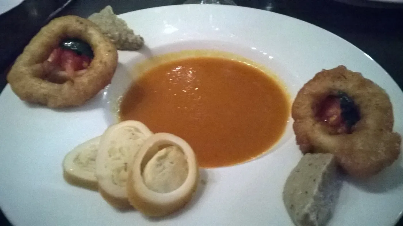 Voorbeeld van Gevulde inktvis met baba ganoush