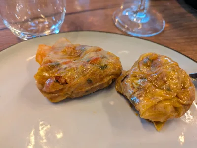 Voorbeeld van Lahana Sarmasi (Gevulde koolbladeren)